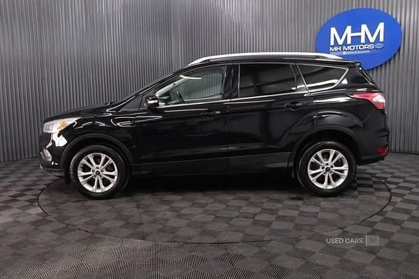 Used Ford Kuga Titanium 120 HP (88 kW) 2017 Black SUV