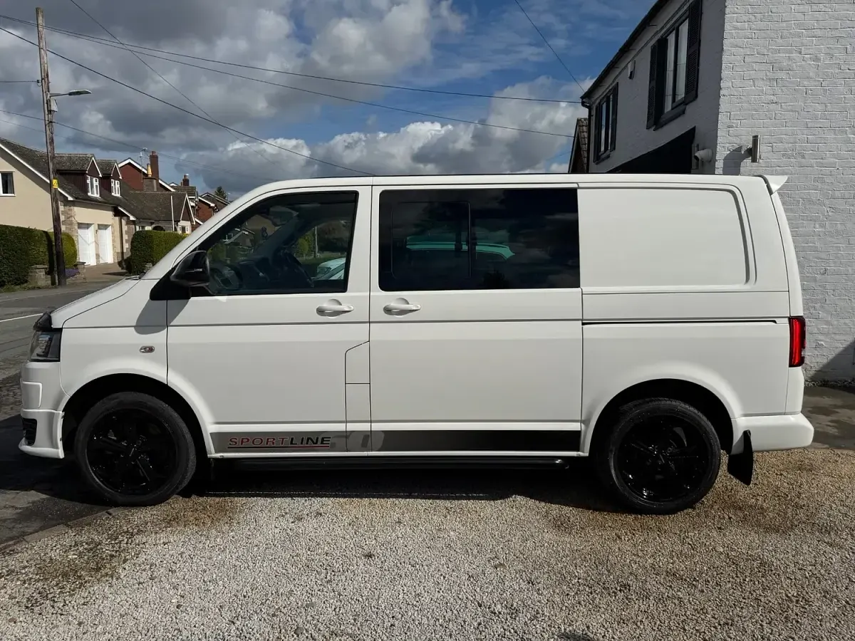 Used VW T5 Sportline 180 HP (132 kW) 2015 White Van