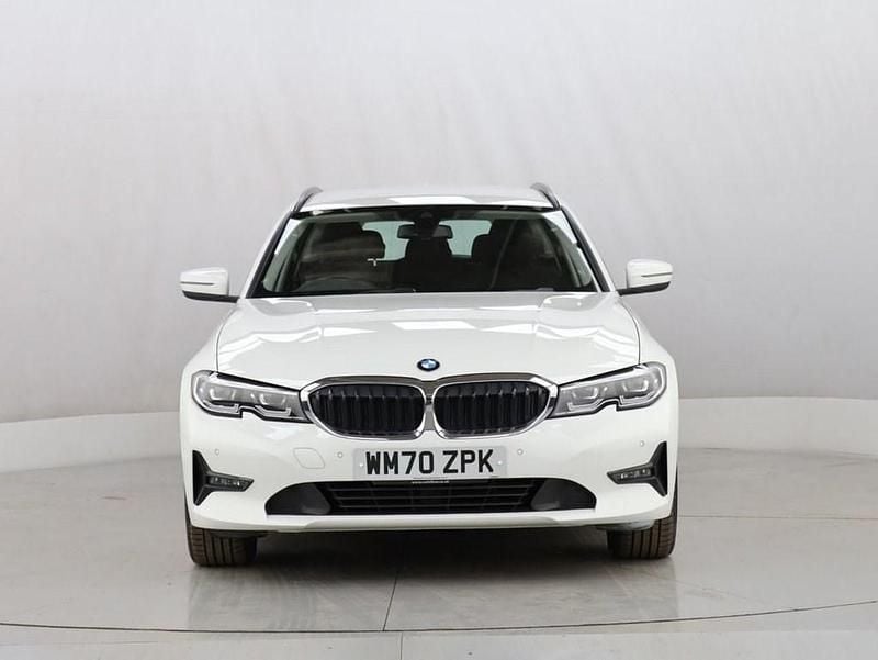 Used BMW 330e Comfort Edition 292 HP (214 kW) 2021 White Estate
