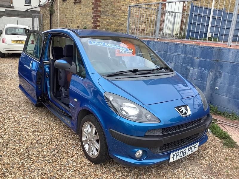 Blue Used 2008 Peugeot 1007 Sport Hatchback | £2,995 - Image 1/4