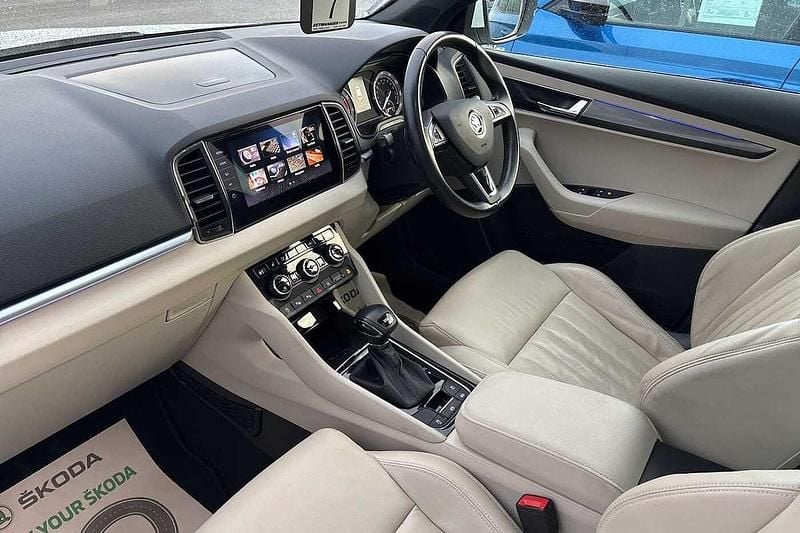 Used Skoda Karoq 147 HP (108 kW) 2018 Moon white metallic SUV