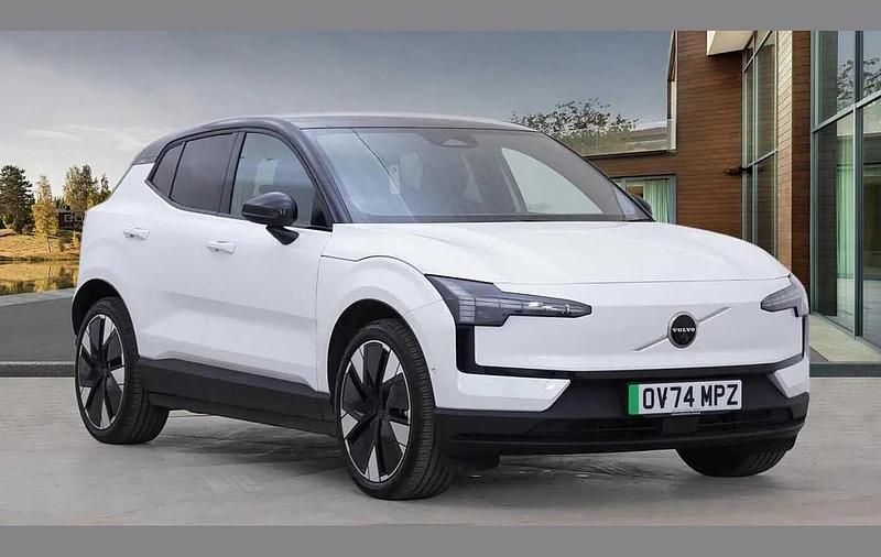 White Used 2024 Volvo EX30 Ultra SUV | £28,950 (Fair price) - Image 1/4