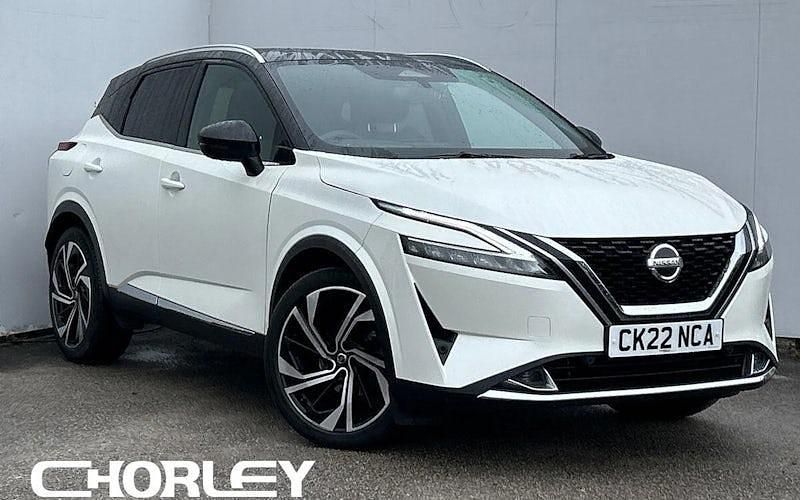 White Used 2022 Nissan Qashqai Tekna+ SUV | £24,580 - Image 1/4