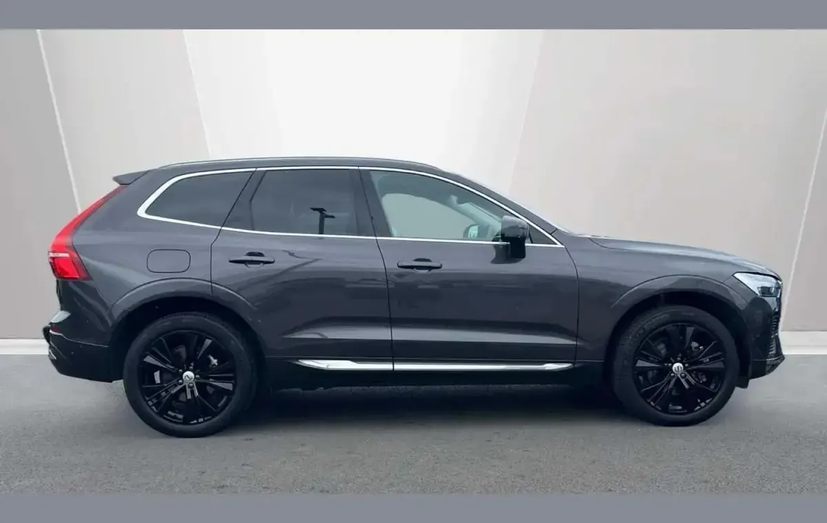 Used Volvo XC60 Ultra 247 HP (181 kW) 2025 Grey SUV