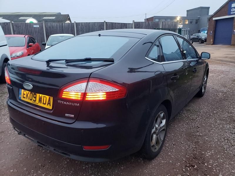 Used Ford Mondeo Titanium 140 HP (102 kW) 2009 Black Hatchback