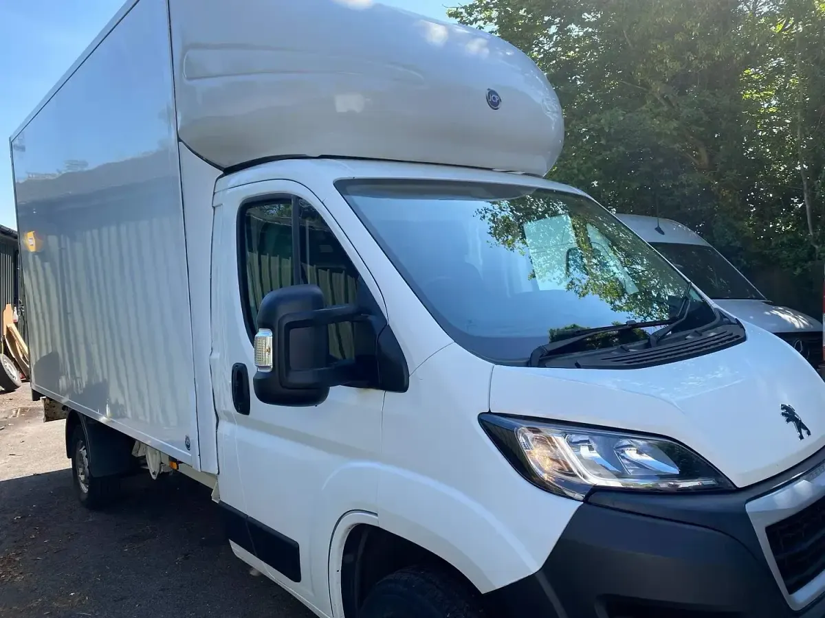Used Peugeot Boxer 165 HP (121 kW) 2020 White Van