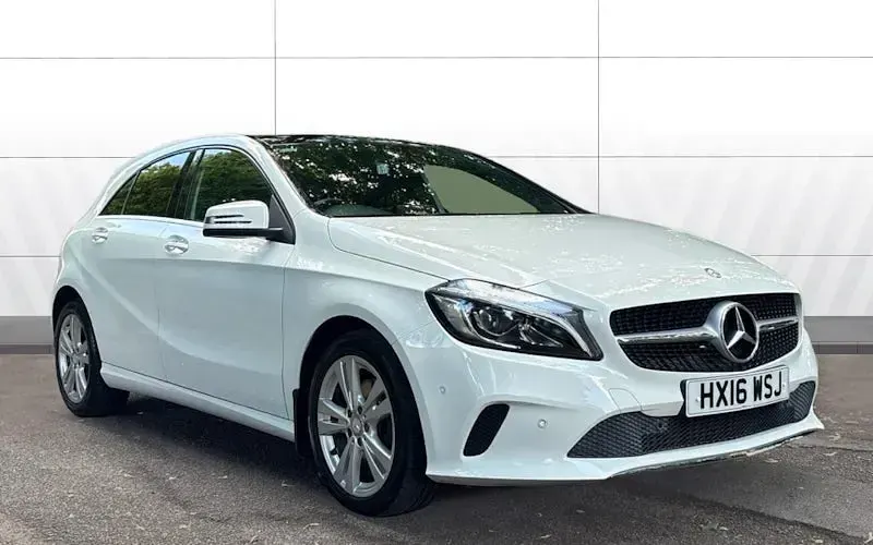 Used Mercedes A200 Premium Plus 136 HP (100 kW) 2017 Hatchback
