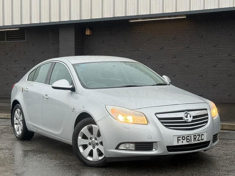 Silver Used 2012 Vauxhall Insignia SRi Hatchback | £3,350 (Super price) - Image 1/4