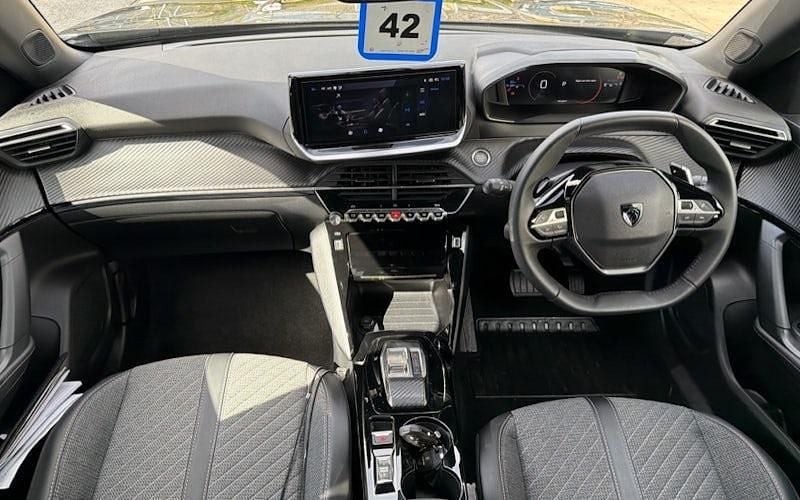 Used Peugeot 2008 Allure 137 HP (100 kW) 2025 Black SUV