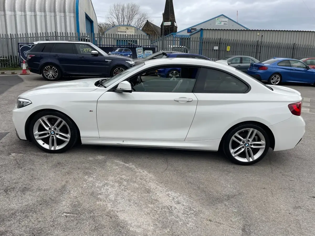 Used BMW 218 M Sport 2014 White Coupe