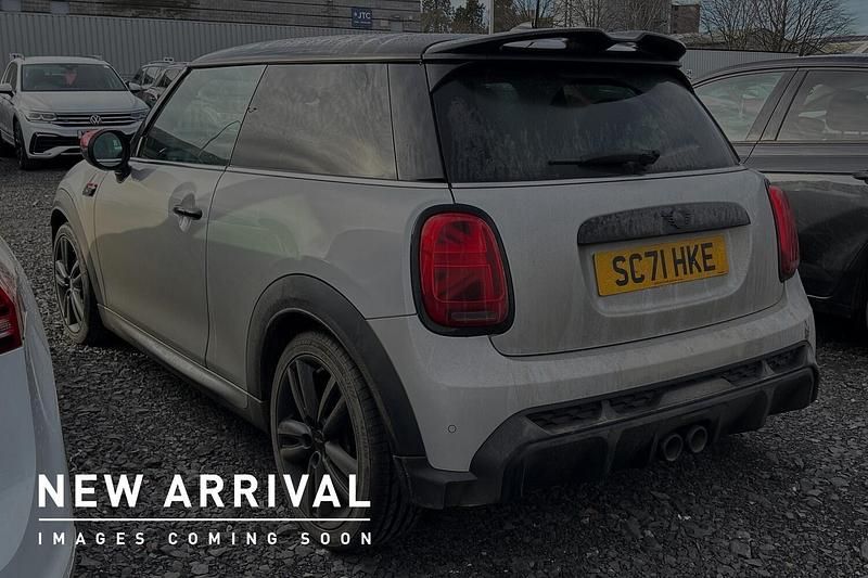 Used Mini Cooper S Hatch 178 HP (130 kW) 2021 Silver Hatchback