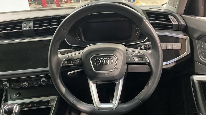Used Audi Q3 Comfort 150 HP (110 kW) 2022 Black SUV