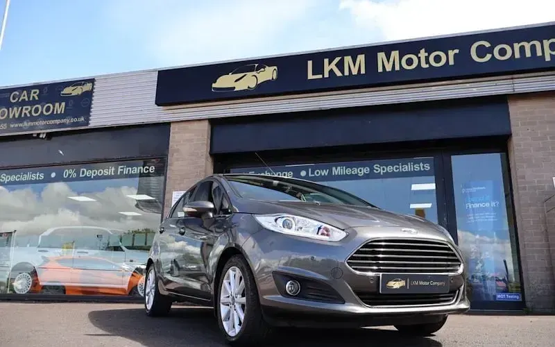Used Ford Fiesta Titanium 75 HP (55 kW) 2016 Hatchback