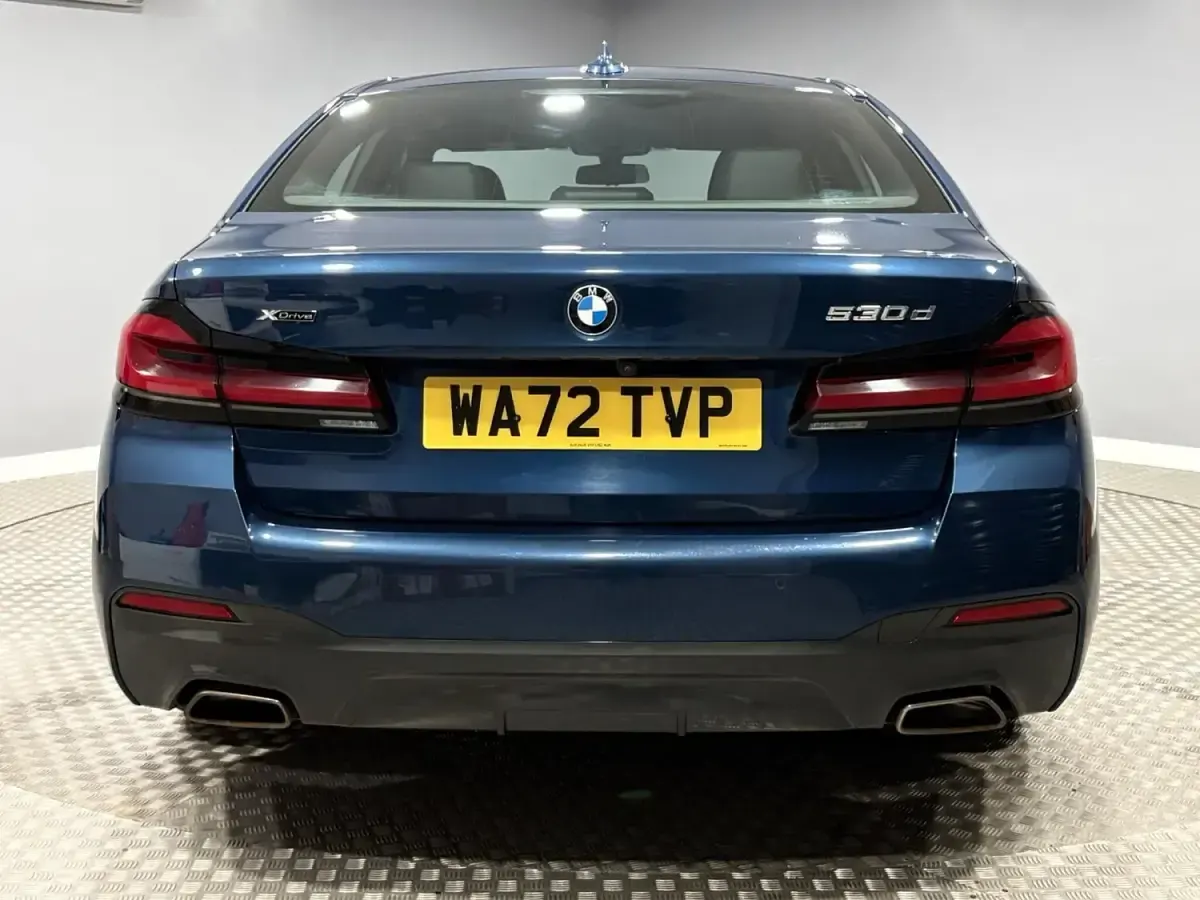 Used BMW 530 M Sport 281 HP (206 kW) 2022 Blue Sedan
