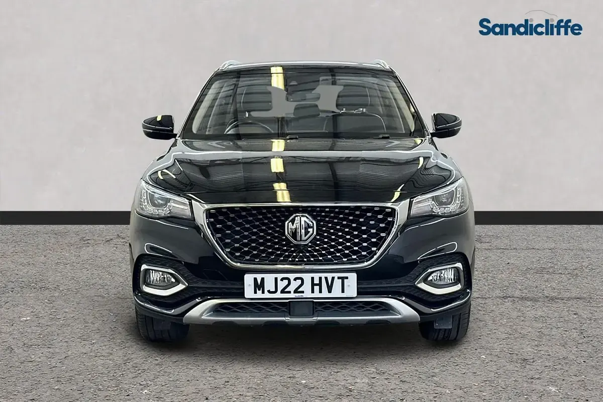 Used MG HS Excite 162 HP (119 kW) 2022 Metallic  black pearl SUV