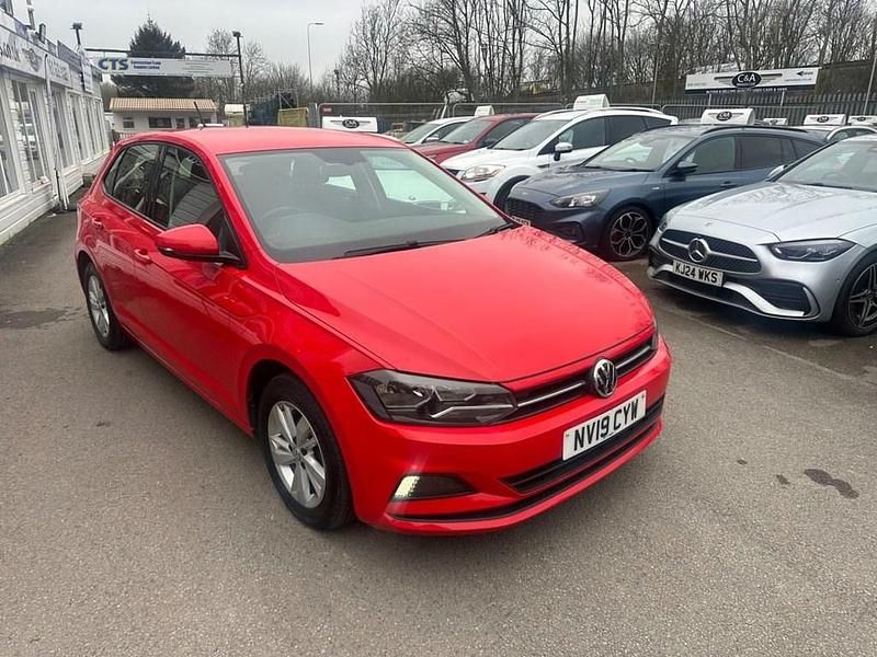 Used VW Polo Edition 95 HP (69 kW) 2019 Red Hatchback