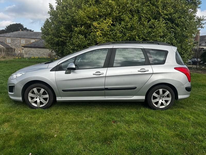 Used Peugeot 308 2013 Silver Estate
