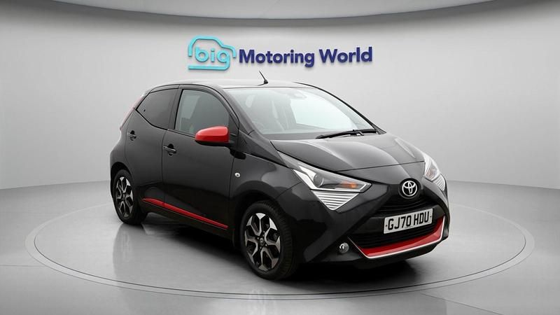 Used Toyota Aygo Trend 72 HP (52 kW) 2020 Black Hatchback