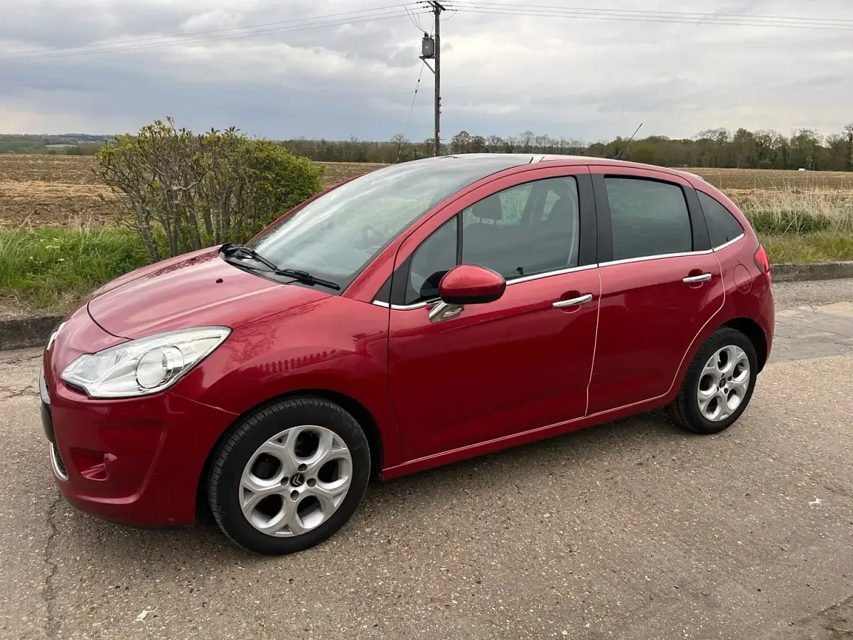 Used Citroën C3 68 HP (50 kW) 2011 Red Hatchback
