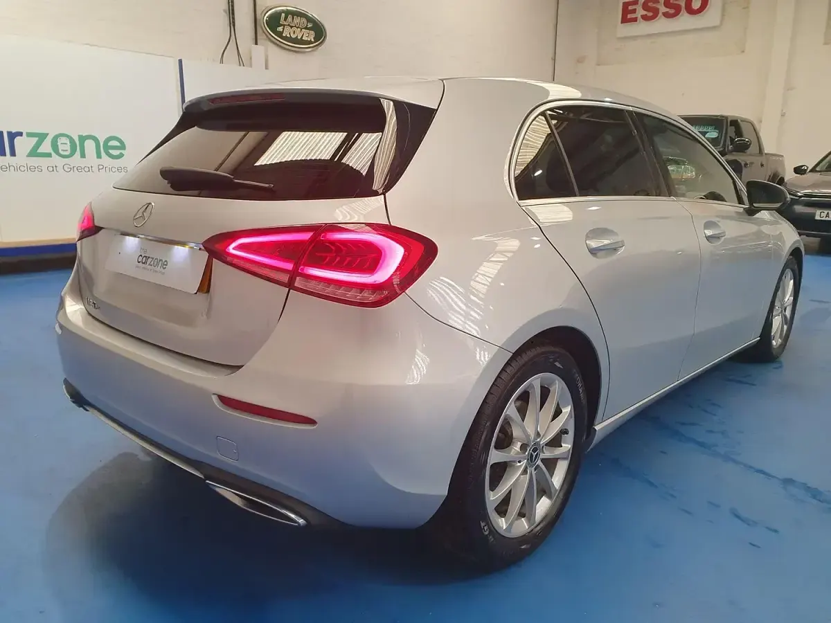 Used Mercedes A180 116 HP (85 kW) 2019 Silver Hatchback