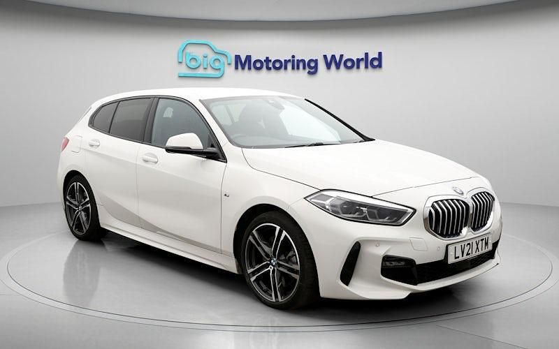 Used BMW 120 M Sport 190 HP (139 kW) 2021 White Hatchback