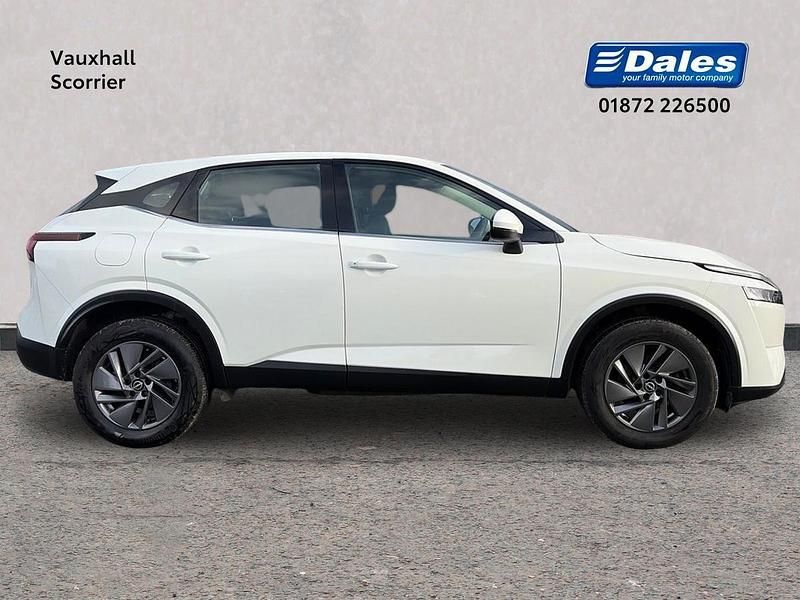 Used Nissan Qashqai Acenta 158 HP (116 kW) 2023 White SUV