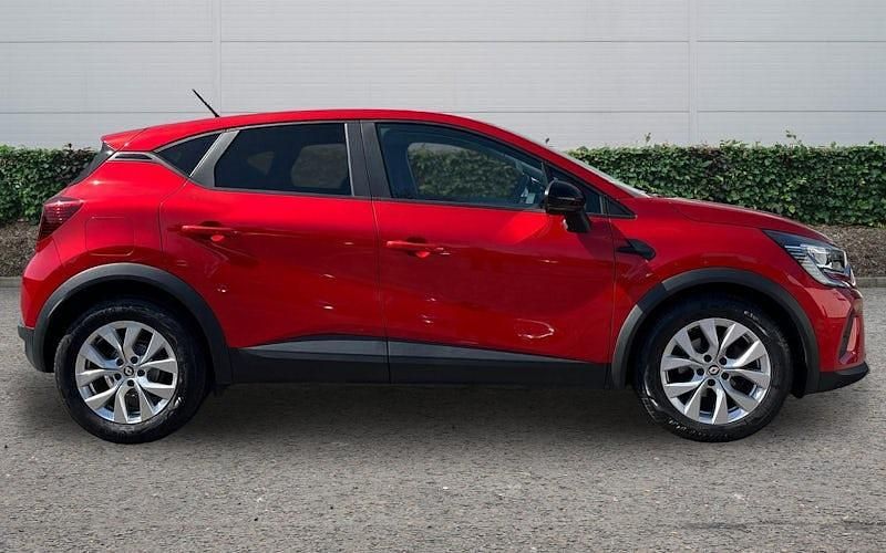Usado Renault Captur Iconic 91 HP (66 kW) 2022 Vermelho SUV