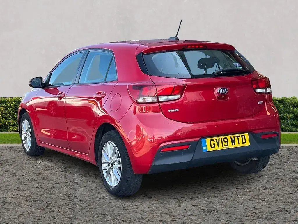 Used Kia Rio 2019 Red Hatchback