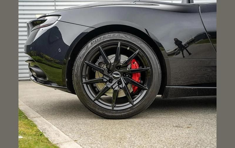 Used Aston Martin DB11 502 HP (369 kW) 2021 Black Cabriolet