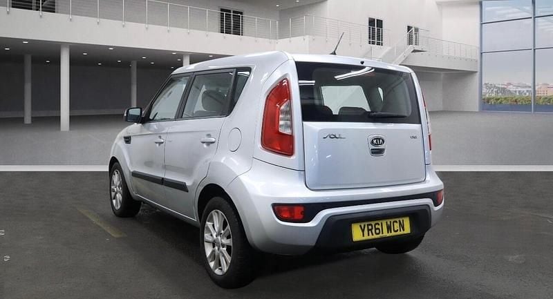 Used Kia Soul 126 HP (92 kW) 2011 Silver SUV