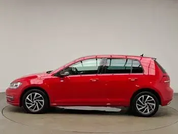 Used VW Golf VII Match 115 HP (84 kW) 2019 Red Hatchback