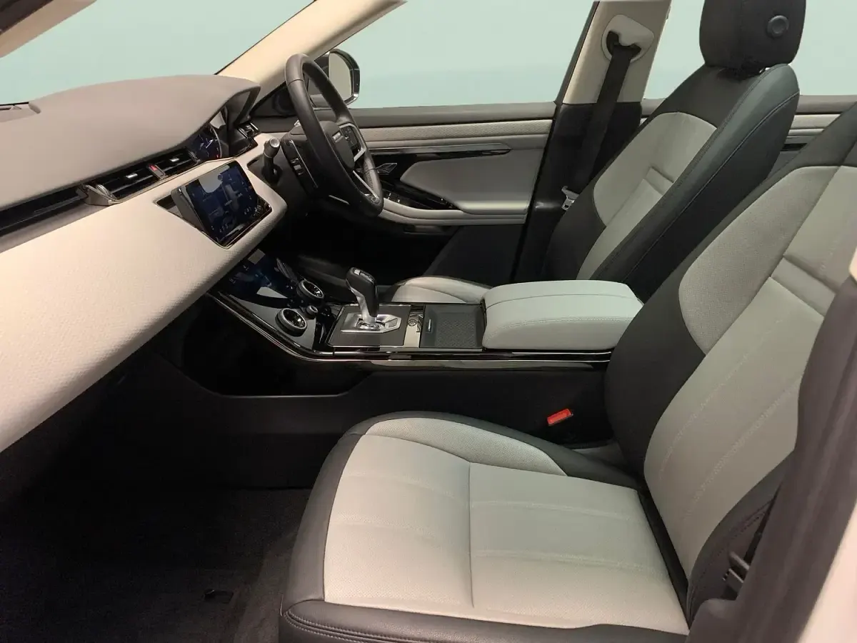 Used Land Rover Range Rover evoque R-Dynamic 253 HP (186 kW) 2023 White SUV