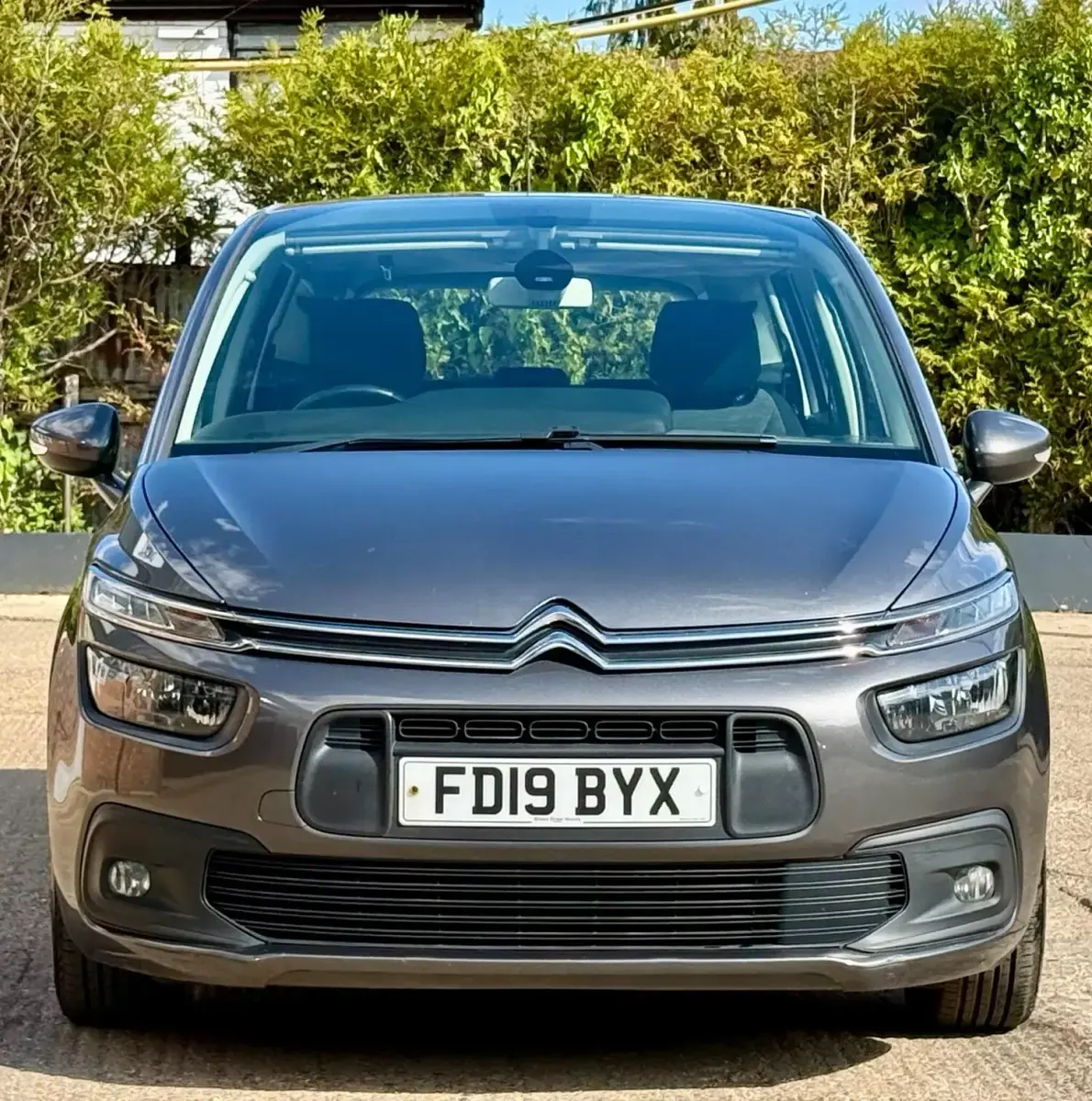 Used Citroën Grand C4 Picasso PureTech 130 HP (95 kW) 2019 Grey MPV