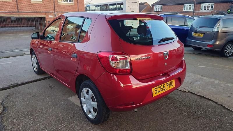 Used Dacia Sandero Ambiance 2015 Red Hatchback