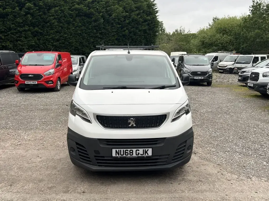 Used Peugeot Expert 2018 White Van