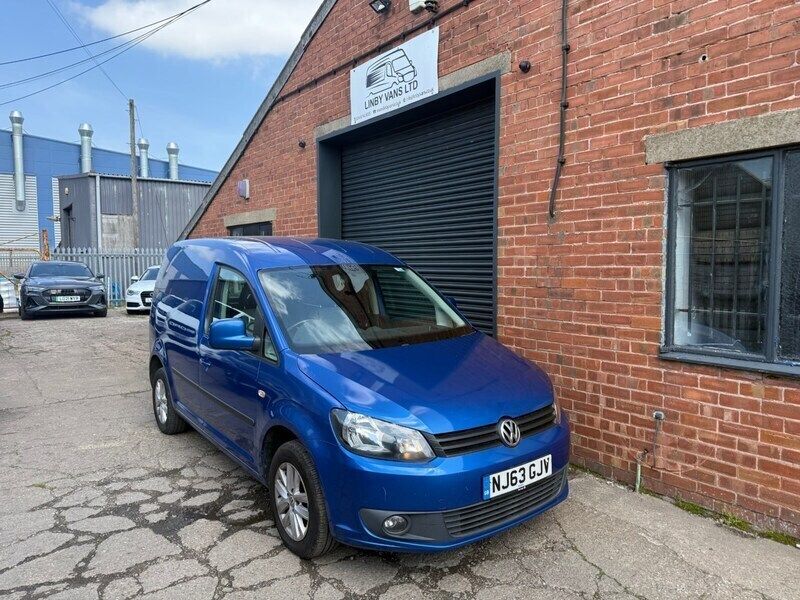Blue Used 2013 VW Caddy Highline MPV | £2,595 (Expensive) - Image 1/4