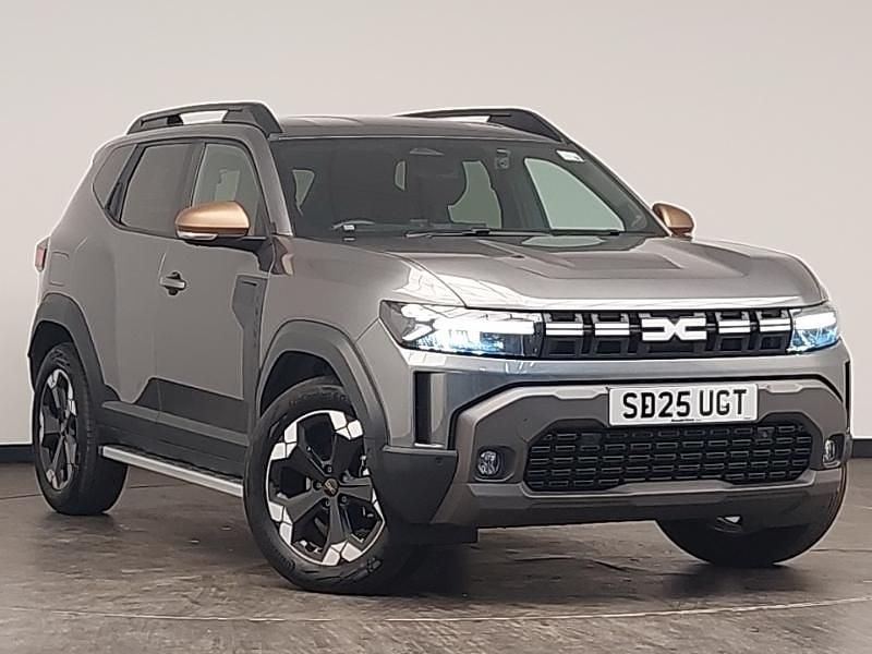Grey New 2025 Dacia Duster Extreme SUV | £24,998 (Fair price) - Image 1/4
