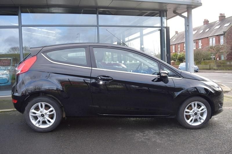 Used Ford Fiesta Zetec 2017 Black Hatchback