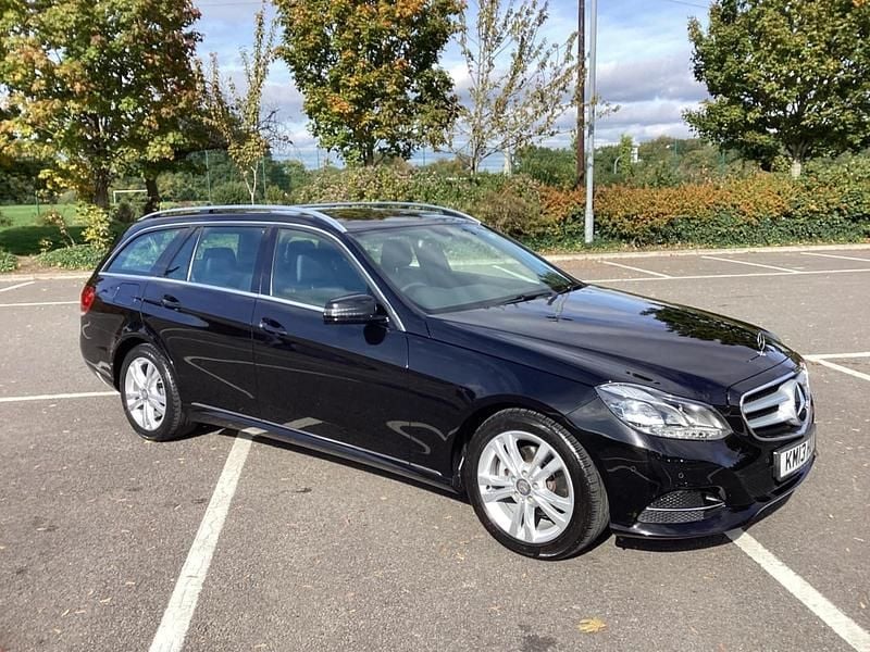 Black Used 2013 Mercedes E220 SE Estate | £6,495 (Fair price) - Image 1/4