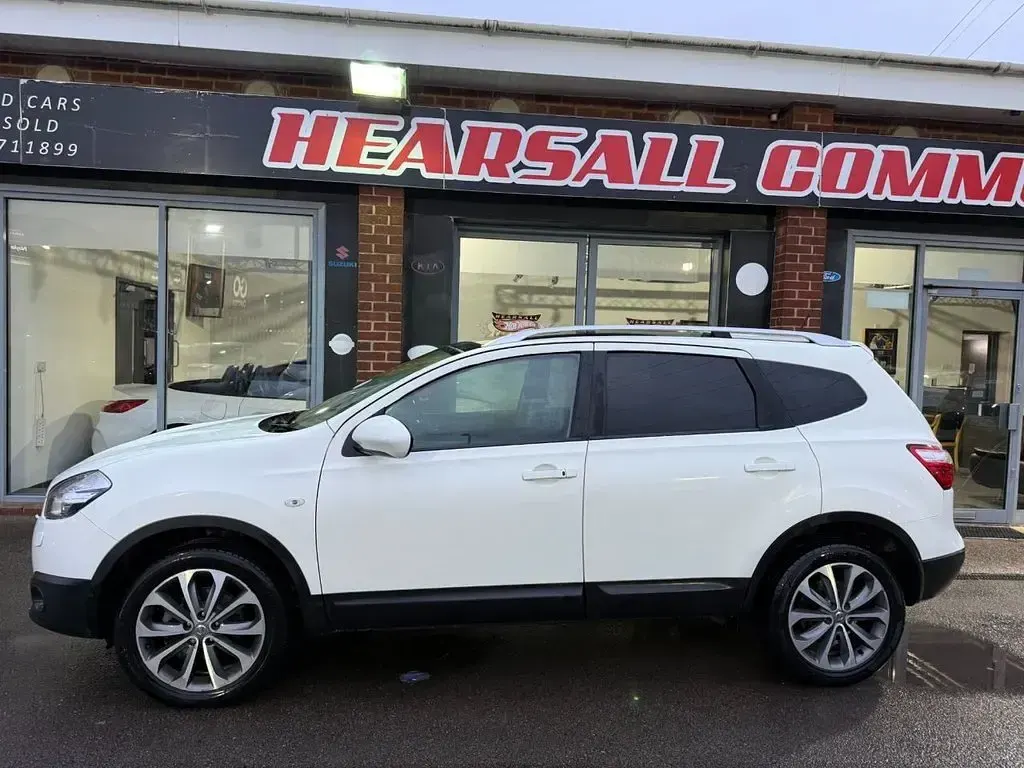 Used Nissan Qashqai +2 Tekna 117 HP (86 kW) 2011 White SUV