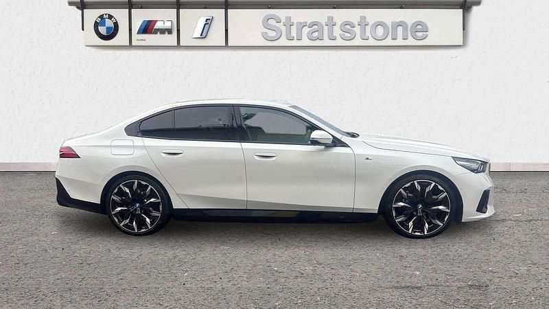 Used BMW i5 M Sport 246 kW (335 HP) 2025 White Sedan