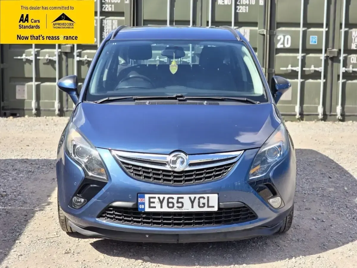 Second-hand Vauxhall Zafira 140 CP (102 kW) 2015 Albastru Monovolum