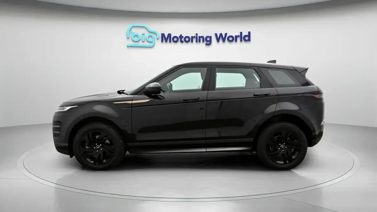 Used Land Rover Range Rover evoque R-Dynamic 166 HP (122 kW) 2022 Black SUV
