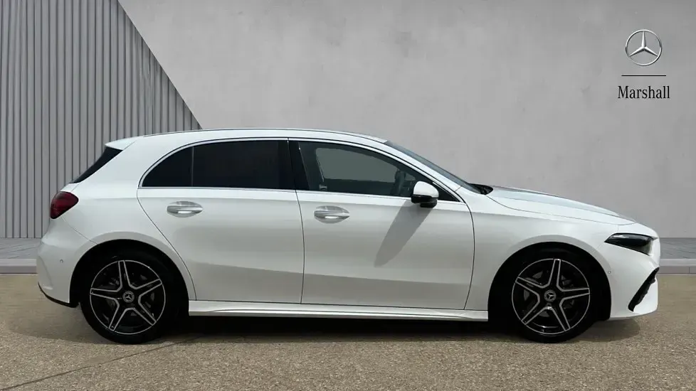 Used Mercedes A200 Executive 163 HP (119 kW) 2025 Polar white