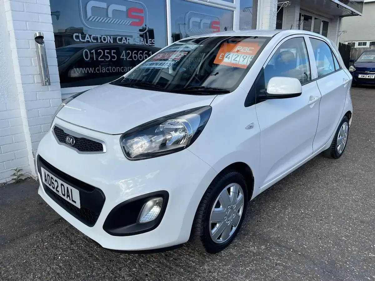 Used Kia Picanto Air 68 HP (50 kW) 2012 White Hatchback