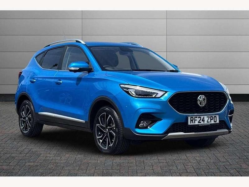 Battersea blue Used 2024 MG ZS Exclusive Sedan | £15,095 (Fair price) - Image 1/2