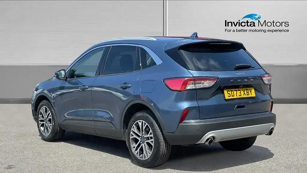 Used Ford Kuga Titanium 150 HP (110 kW) 2023 Blue SUV