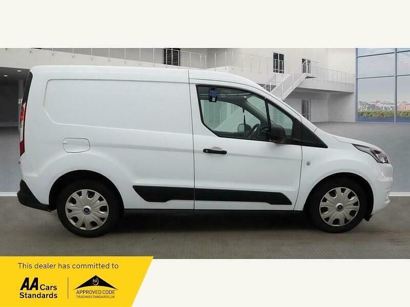 Used Ford Transit Connect Trend 2021 White MPV