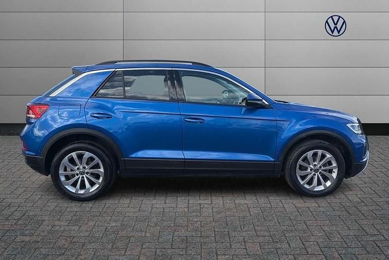 Used VW T-Roc Match 110 HP (80 kW) 2024 Blue SUV