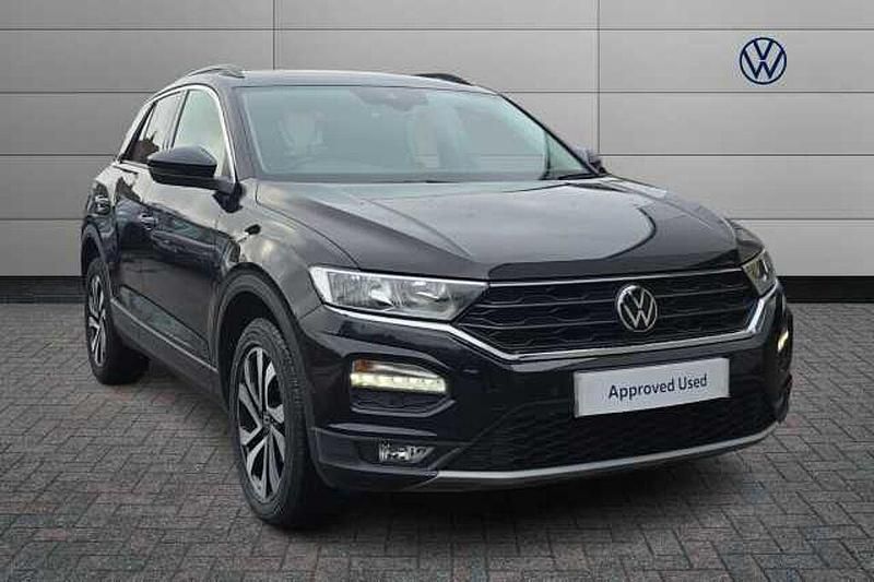 Black Used 2021 VW T-Roc Active SUV | £17,661 (Fair price) - Image 1/4